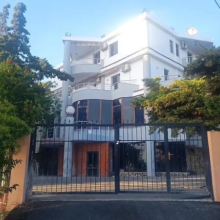 Hotel Moris *