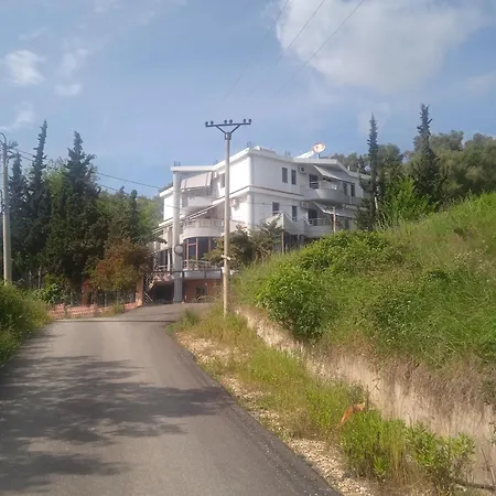 Hotel Moris