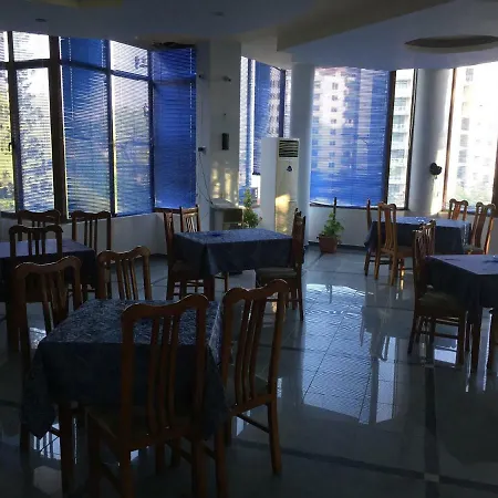 Hotel Moris *
