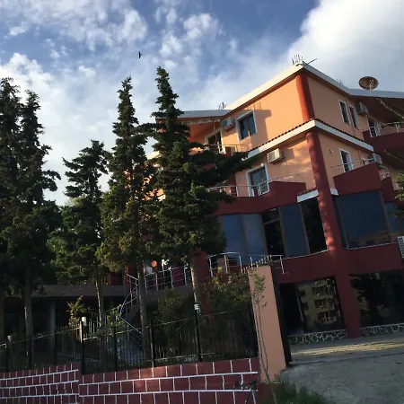 Moris * Durres